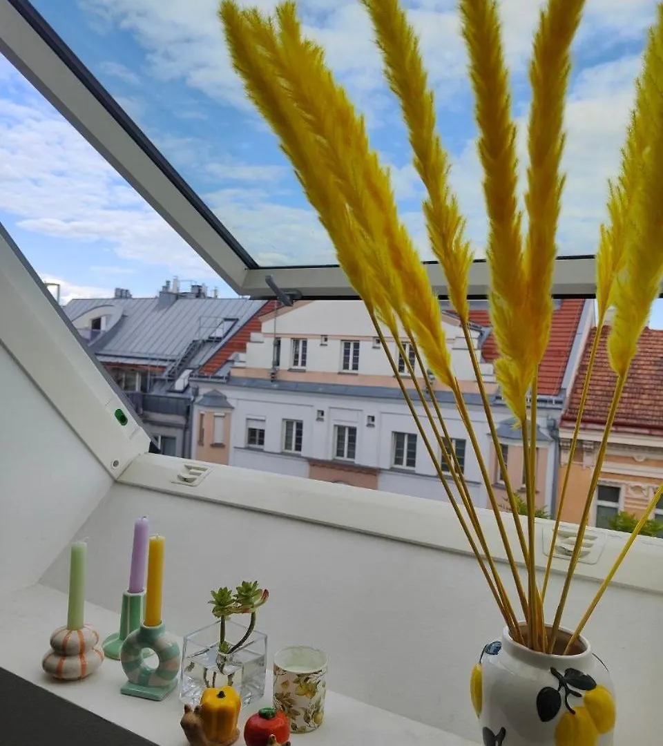 Apartment With A Terrace Wiedeń